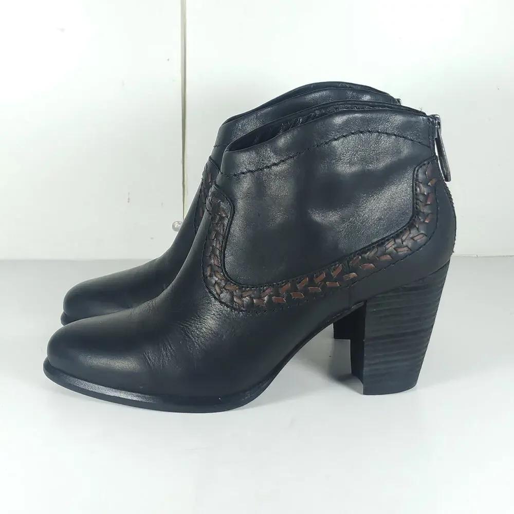 UGG Women's Charlotte US8 Black Leather Wool Lined Heeled Ankle Booties Boots